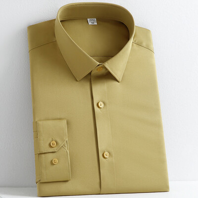 Vīriešu vienkrāsains krekls ar garām piedurknēm, pogāms, elpojošs, viegli izstiepts audums, bez grumbām.