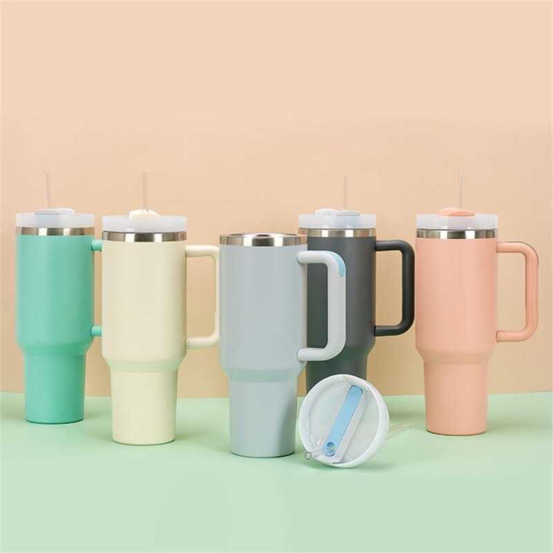 40Oz noslēdzošais pudeles vāks, necaurlaidīgs pret šļakatām, vienkāršā plastmasas rezerves vāki, kas paredzēti Stanley Quencher H2.0 40 oz Tumber Cup