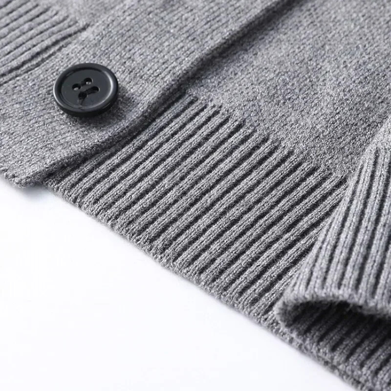 Új férfi őszi és téli alkalmi dizájn kardigán vastag hosszú ujjú, gombos kabát kardigán pulóver