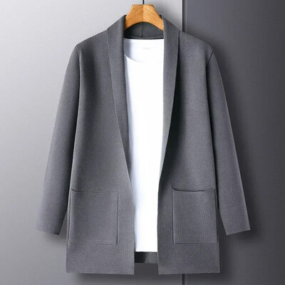 Őszi/téli férfi egyszínű kardigán hosszú ujjú zsebes kivitelben, divatosan eladó egyszerű kötött kardigán