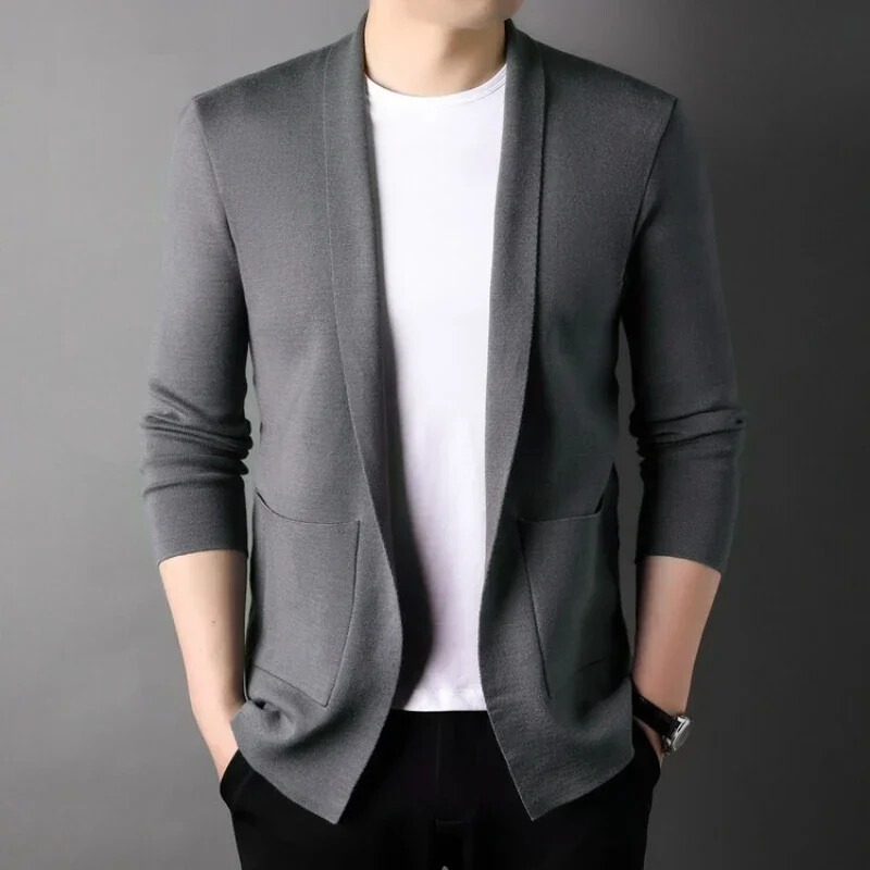 Őszi/téli férfi egyszínű kardigán hosszú ujjú zsebes kivitelben, divatosan eladó egyszerű kötött kardigán