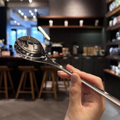 Rozsdamentes acél kerek kanál háló piros arany vacsora hosszú nyelű keverő desszert kanalak konyhai kiegészítőkhöz Gadgets