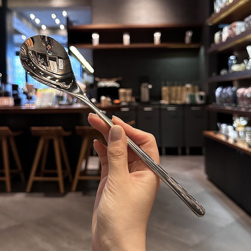 Rozsdamentes acél kerek kanál háló piros arany vacsora hosszú nyelű keverő desszert kanalak konyhai kiegészítőkhöz Gadgets
