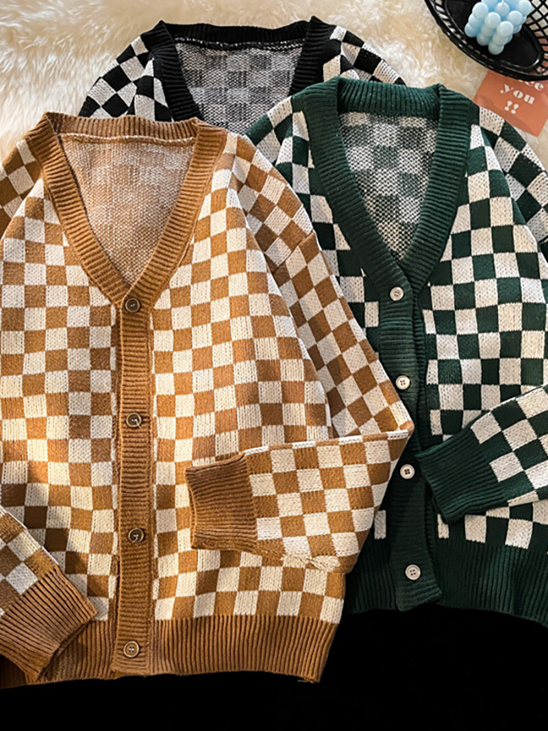 Alkalmi fekete-fehér kockás kardigánok férfiaknak női vintage laza harajuku kockás kötött pulóver férfi tervező luxusruhák