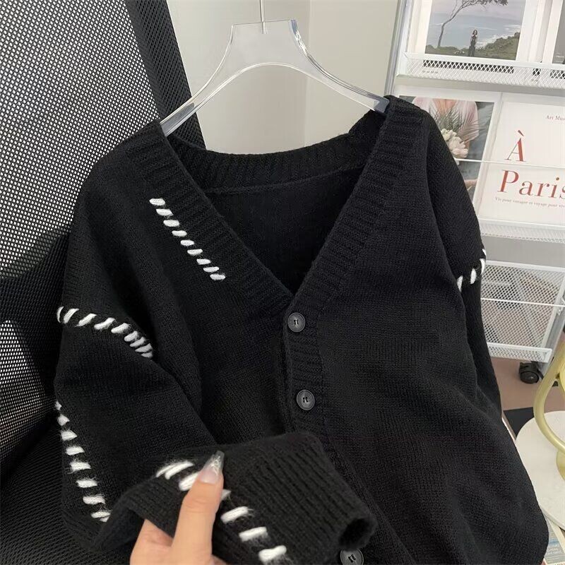 2024. gada pavasara rudens vīriešiem Jaunas brīvas džempera jakas Vīriešu V-veida kakla izgriezuma gadījuma mēteļi Vīriešu vienkrāsaini trikotāžas mēteļi S509