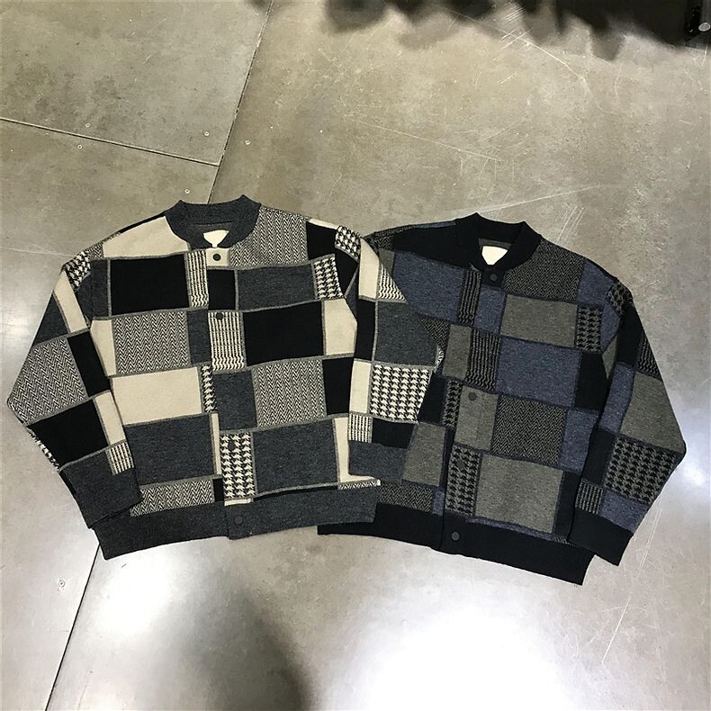 Rudens un ziemas jauns japāņu, moderns vīriešu japāņu, izskatīgs beisbola apkakles rūtains trikotāžas jaciņš ikdienas daudzpusīgs džemperis