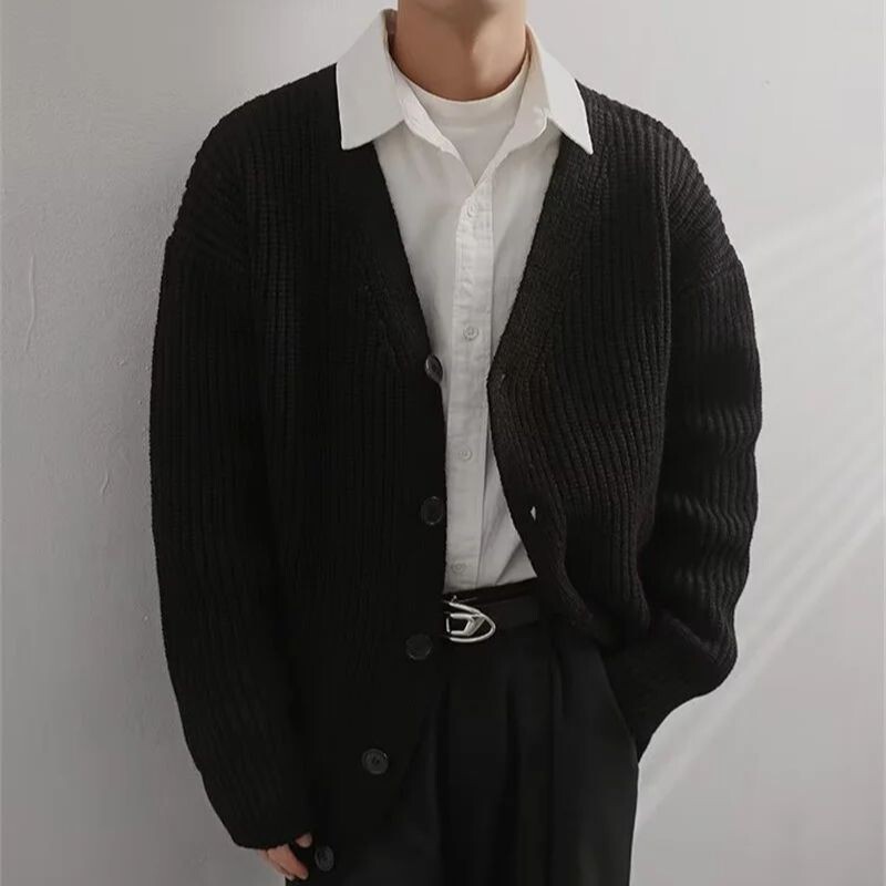 Sötét ikon Egyszínű V-nyakú, nagyméretű kardigán pulóver férfi őszi alap koreai stílusú sima férfi pulóverek szürke fekete