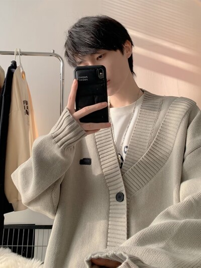 Jakas vīriešiem Mode Populāri, jauneklīgi, amerikāņu stila V-veida kakla vienkrāsaini Izsmalcināti pavasara rudens ielu apģērbi, adīšana brīvi katru dienu