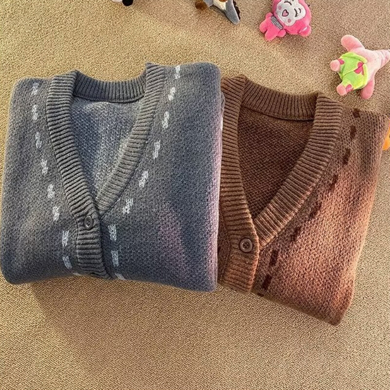 M-3XL Férfi kardigánok V-nyakú, jóképű, elegáns Népszerű, kényelmes, hosszú ujjú, kötött ruhák Tiniknek Főiskolai laza tavaszi koreai