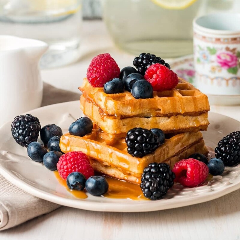 20 gab. Mākslīgo aveņu viltus imitācijas auglis, dzīvs kāzu galdam.