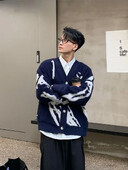 Vīriešu apģērbs ar V kakla izgriezumu, vilnas, melns trikotāžas džemperis, vīriešu estētisks, raibs jaciņš, 2024. gada modes pasūtījums, korejiešu rudens, vecs baggy A