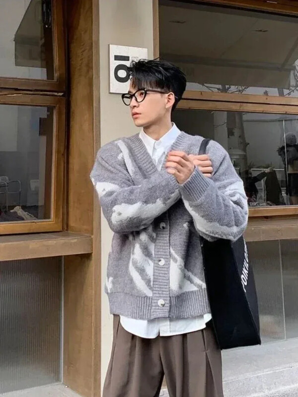 Vīriešu apģērbs ar V kakla izgriezumu, vilnas, melns trikotāžas džemperis, vīriešu estētisks, raibs jaciņš, 2024. gada modes pasūtījums, korejiešu rudens, vecs baggy A