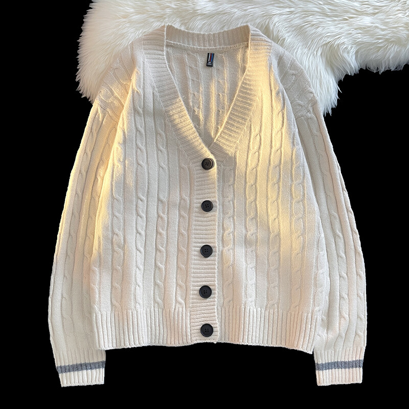 Modes nišas dizaina trikotāžas jaka vīriešu V veida kakla izgriezuma jaka Racionalizēts un ērts apģērba imitācija Alpaka kašmira