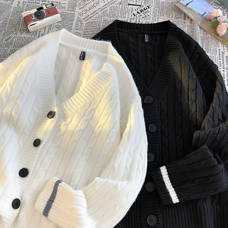 Modes nišas dizaina trikotāžas jaka vīriešu V veida kakla izgriezuma jaka Racionalizēts un ērts apģērba imitācija Alpaka kašmira