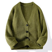 2024. gada rudens un ziemas jauns vīriešu džemperis ar V veida kakla izgriezumu ar biezām garām piedurknēm ārpusē Ērts, silts vīriešu džemperis