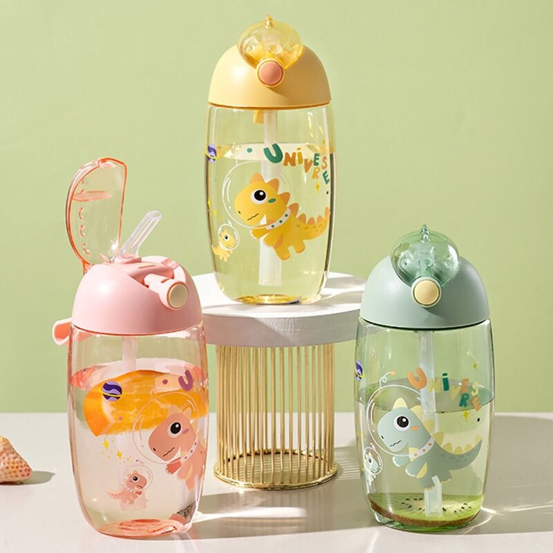 600 ml ūdens pudele, daudzfunkcionāla atkārtoti lietojama ar vākiem Salmiņi Ūdens krūze Augstas temperatūras ūdens krūze bērniem