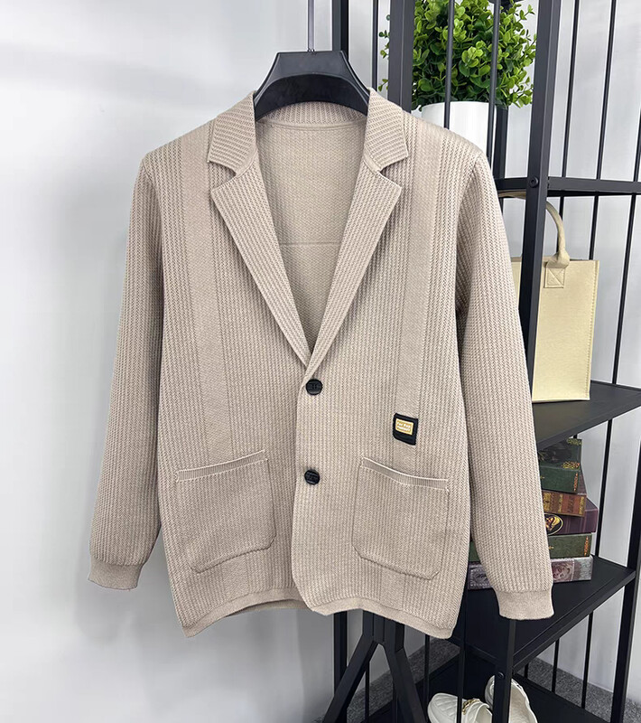 Viegls luksusa vīriešu trikotāžas džemperis džemperis rudens ziemas jauns karsts pārdod augstas klases korejiešu versijas žakarda dizaina ikdienas mētelis