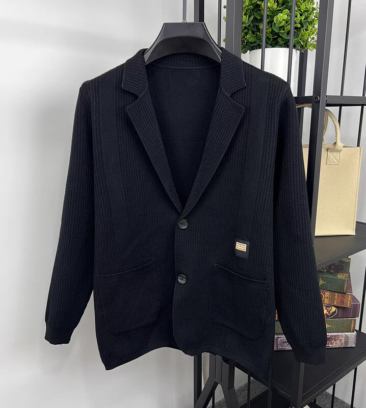 Viegls luksusa vīriešu trikotāžas džemperis džemperis rudens ziemas jauns karsts pārdod augstas klases korejiešu versijas žakarda dizaina ikdienas mētelis