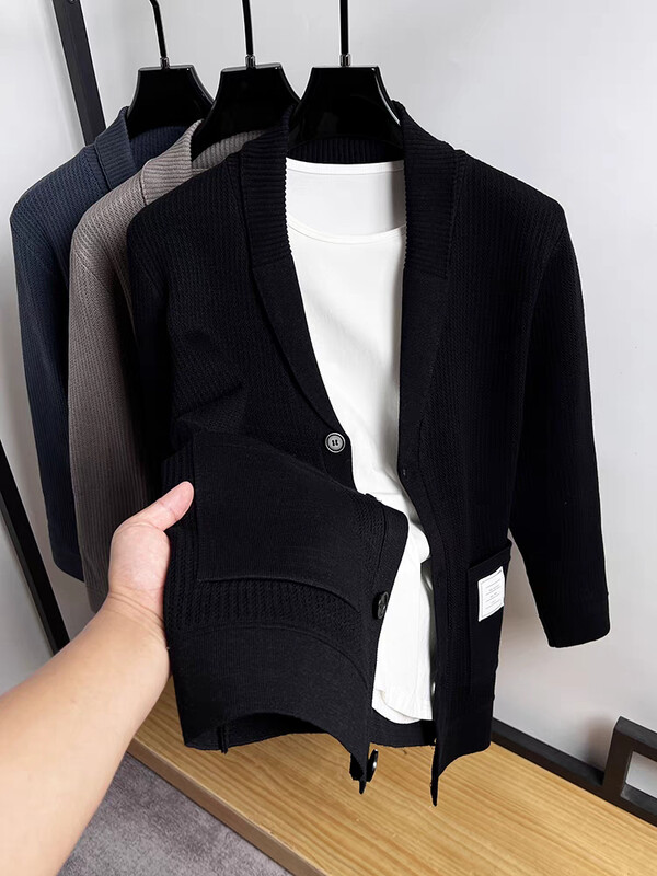 felsőkategóriás férfi kötött kardigán őszi tél divatos könnyű luxus zseb jacquard koreai stílusú dizájn alkalmi pulóver kabát