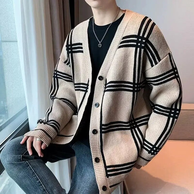 Férfi pulóverek Népszerű koreai ruhák Új kötött kardigán férfi laza szabású kasmír kötöttáru Kiváló minőségű eredeti felső kabátok