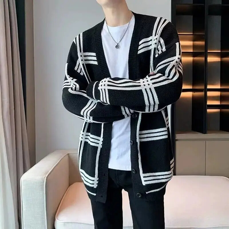 Férfi pulóverek Népszerű koreai ruhák Új kötött kardigán férfi laza szabású kasmír kötöttáru Kiváló minőségű eredeti felső kabátok