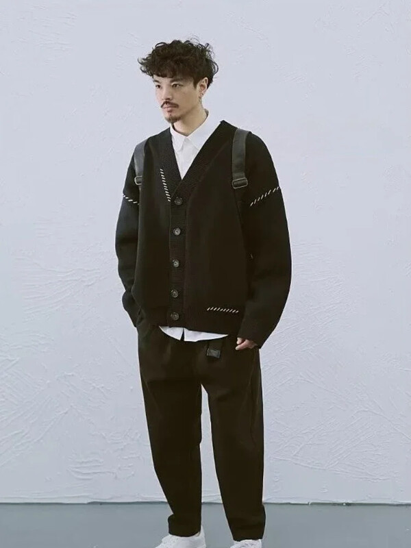 Kötött férfi pulóverek kabát japán retro férfi ruhák kabát fekete kardigán tél 2024 klasszikus Sheap Designer luxus pamut