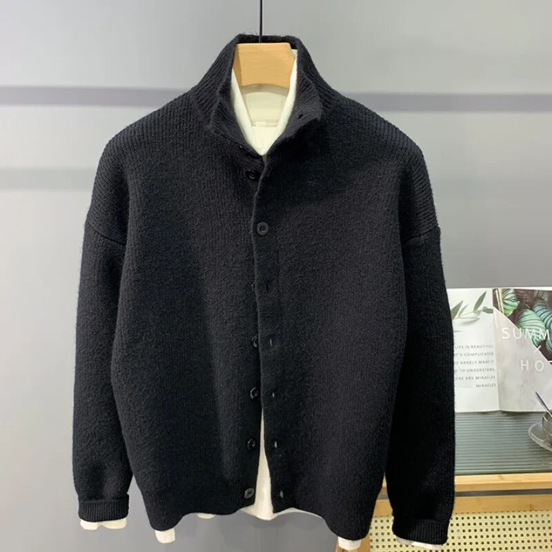 Hip-hop városi stílusú pulóver Kardigán koreai grunge kötött gombos férfi dzseki téli új fél garbós tömör kötött kabát