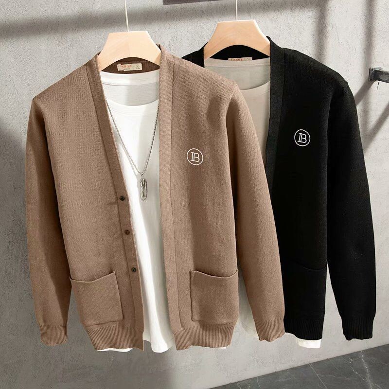 Őszi-téli új kardigán pulóver Amerikai retro casual lazy stílusú V-nyakú kötött pulóver férfi egyszínű kabát divatos