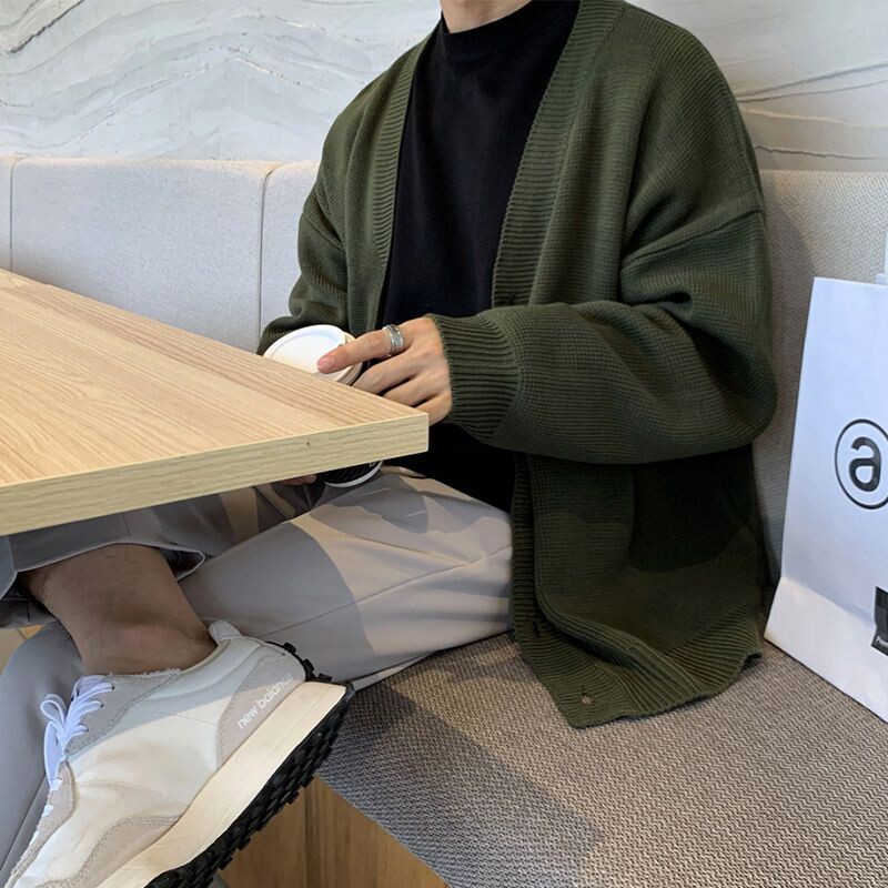 Férfi pulóver kardigánok ősz tél új egyszínű pulóver kötött pulóverek dzseki alkalmi laza, V-nyakú, egysoros felsők