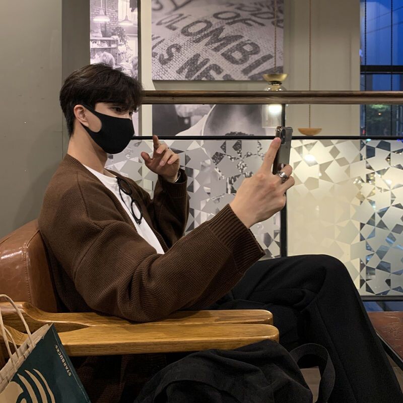 Férfi pulóver kardigánok ősz tél új egyszínű pulóver kötött pulóverek dzseki alkalmi laza, V-nyakú, egysoros felsők