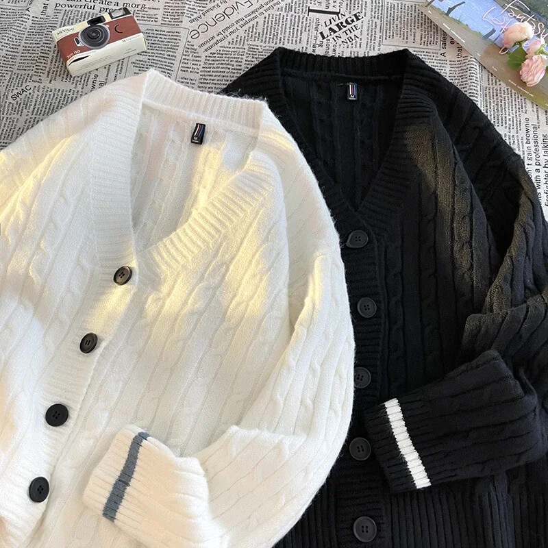 Vyriškas megztinis rudens ir žiemos megztinis V formos iškirpte, vienspalvis megztas megztinis susuktas gėlių mados prekės ženklas Laisvas laisvalaikio paltas ilgomis rankovėmis vyrams