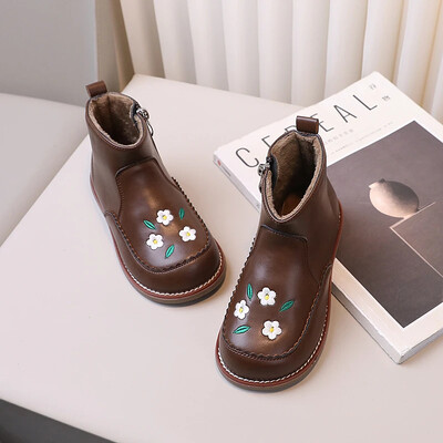 Bērnu ādas īsi zābaki meitenēm 2024. gada rudens ziema, jauna mode, korejiešu stila saldie ziedi, eleganti daudzpusīgi plīša apavi ar rāvējslēdzēju