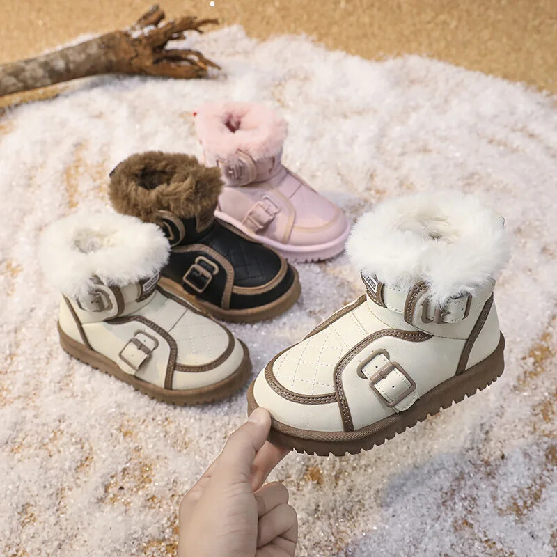 Jauni bērnu, moderni sniega zābaki ar biezinātu vilnas oderi, daudzpusīgi silti kokvilnas apavi vidējiem un lieliem bērniem