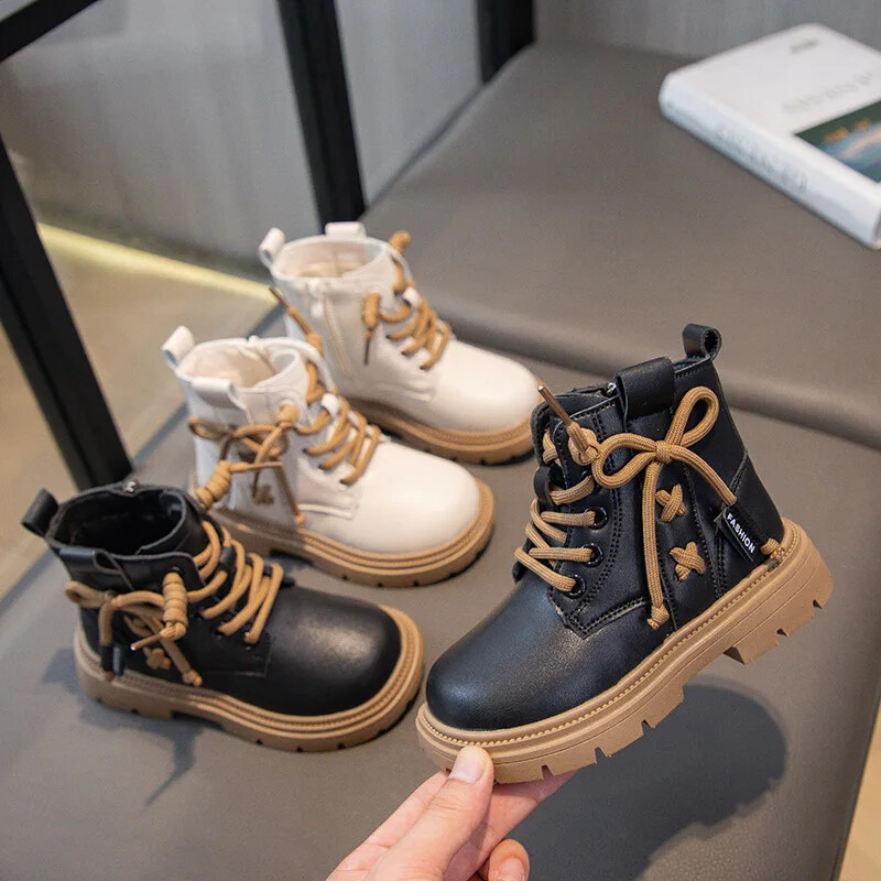 Gyerek divat Meleg csizma Lányok Bokacsizma Cipzár Menő Gyerek Princess Catwalk Bőrcsizma csúszásmentes 26-37 méret Csúszásgátló