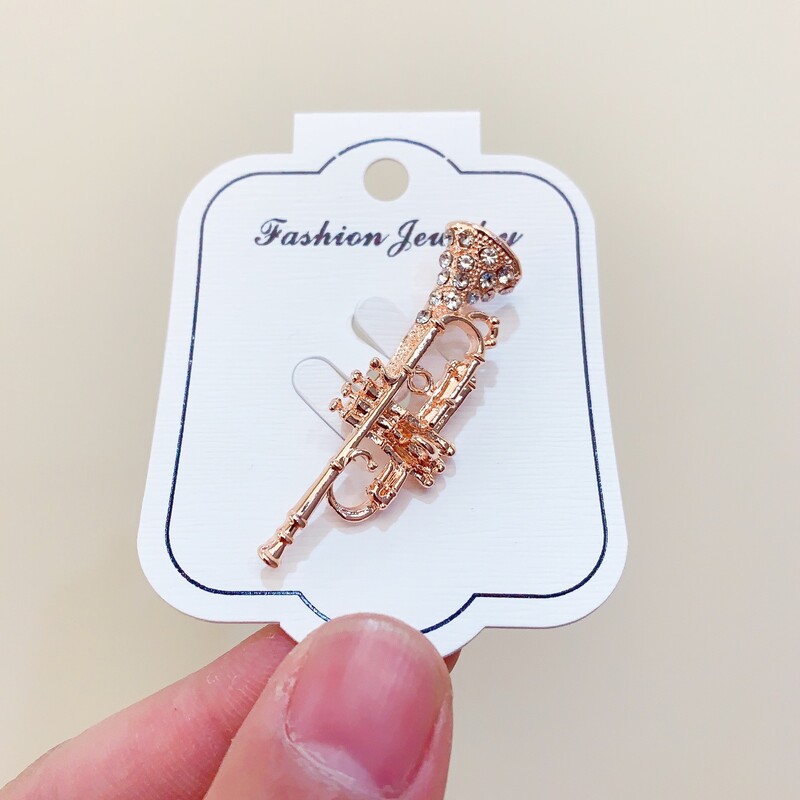 Jauna radošā saksofona piespraude, unisex korsāža, universāla modes mūzikas instrumenta nozīmīte, aksesuāri