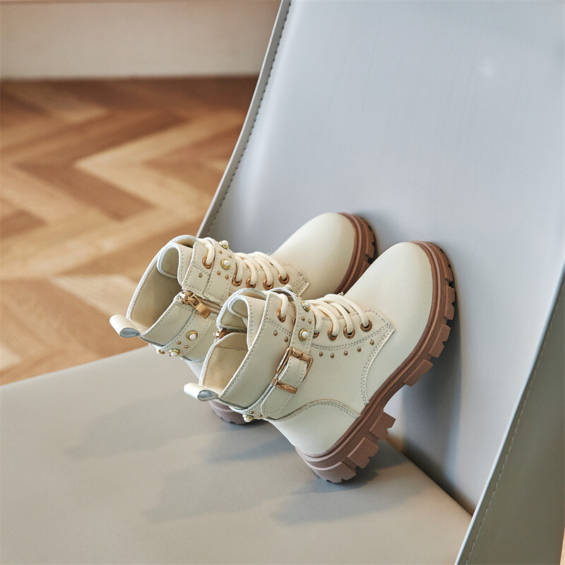 Népszerű divatos kifutós csizmák cipzáras gyerekeknek puha őszi/téli egyedülálló baba négyszögletes sarkú gyöngysoros gyerekcipők Zapatos Mujer