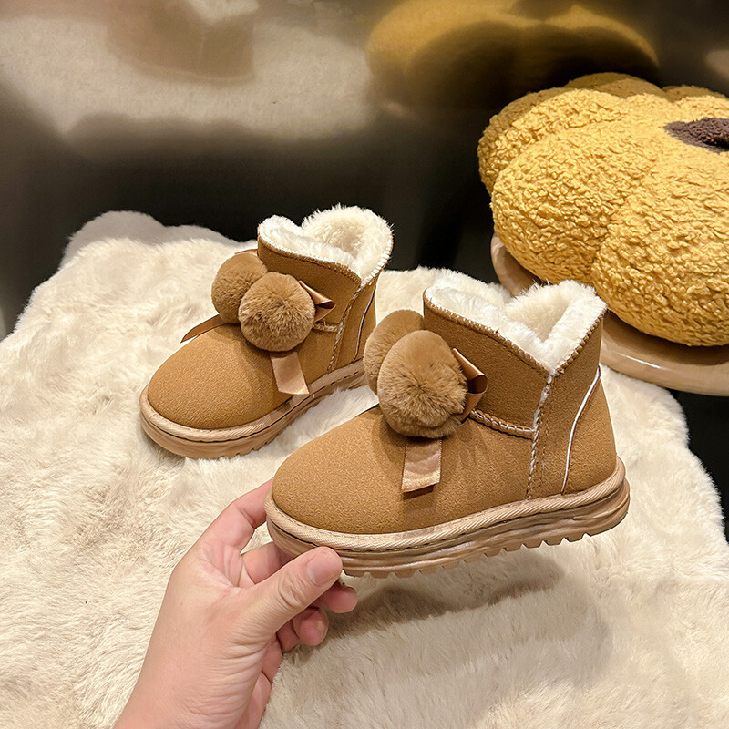 Meiteņu sniega zābaki Eleganti jauni bērnu ziemas zābaki Sweet Bowknot Ball Hairball Kids Mode Silti plīša Princeses kokvilnas zābaki