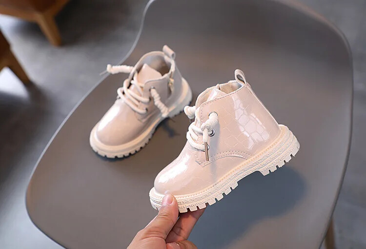 Zēniem Meitenēm Jaunas modes īsi Mārtiņa zābaki Bērnu Pretslīdes Šņorīti Toddler Bērnu Apavi Zēniem Mīksta zole Ikdienas PU ādas zābaki