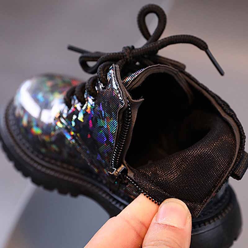 Modes bērnu īsi zābaki Mīksti Pārdod neslīdoši, spīdīgi spīdīgi ādas puszābaki Bērnu sānu rāvējslēdzēja dizains Ikdienas vieni zābaki