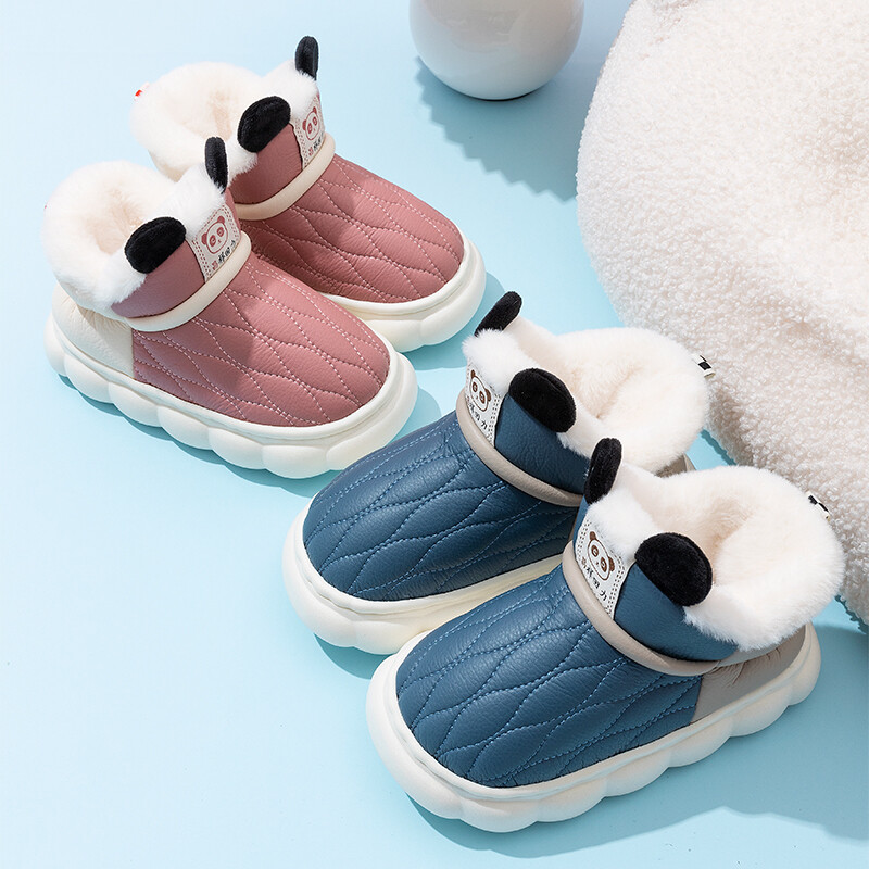 Jauna Mode Ziemas Ūdensizturīgs Neslīdošs Silts Bērnu Pārvalks Papēdis Pūkainas Čības Zēni Meitenes Zābaki Mājas Bērni Apavi ar kokvilnas polsterējumu