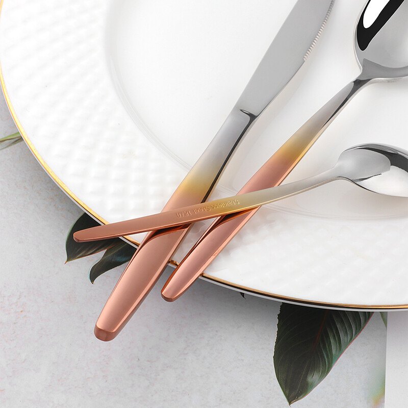 Σετ μαχαιροπήρουνα Rainbow Χρυσά σετ μαχαιροπήρουνων από ανοξείδωτο ατσάλι μαχαιροπίρουνα εστιατορίου Σετ επιτραπέζια σκεύη Σετ κουταλιού και πιρουνιού