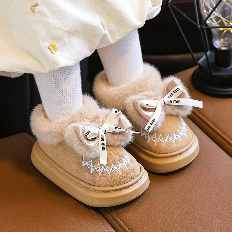 Divat téli pakolás sarkú cipő csúszásmentes puha masni dekor Bolyhos papucs Gyerek Lányoknak Gyerekek Beltéri Meleg Otthon Pamut párnázott Cipők