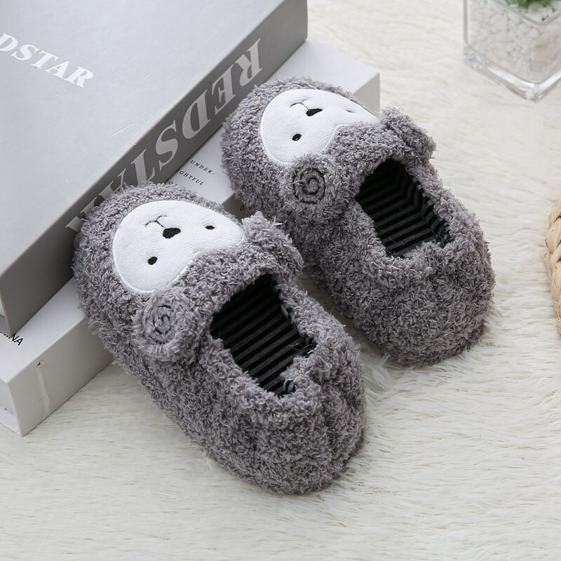 Toddler zēnu čības ziemai Baby Loafers Plīša Siltas multfilmas Aitas Gumijas zole Bērni Mājas Apavi Bērnu Māja Telpu apavi