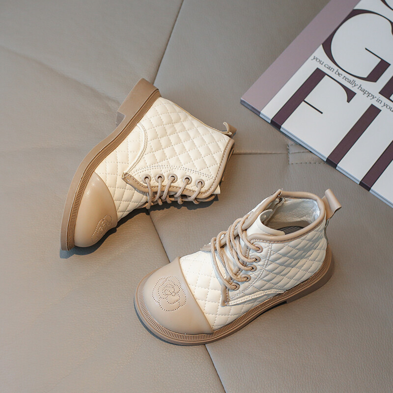 2023 Άνοιξη φθινόπωρο Κορεάτικο στυλ Παιδικά αναπνεύσιμα κορίτσια Κοντές μπότες που ράβουν αντιολισθητικά Απλά χαριτωμένα χρώματα που ταιριάζουν Παιδικές μπότες PU