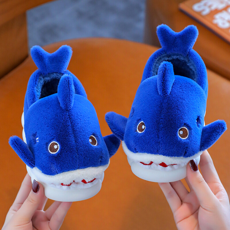 Jauns ziemas cute Shark Cover Papēdis Pūkainas Čības Bērnu Neslīdošs Mūlis Bērniem Meitenēm Zēniem Mazuļiem Siltas Mājas Apavi ar kokvilnas polsterējumu