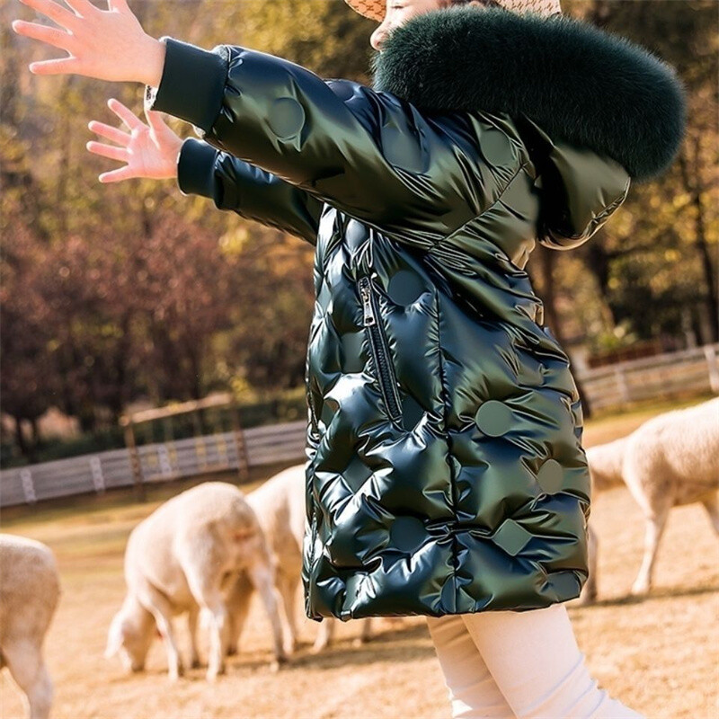 Jaunas meitenes spīdīgas kažokādas apkakles jakas bērniem biezas vienkrāsainas virsdrēbes bērniem tendences mēteļi ar kapuci Ziemas silti modes parki