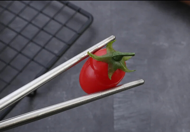 4 db/szett Utazási kemping evőeszköz készlet Hordozható étkészlet rozsdamentes acél pálcika kanál villa steak kés tároló tokkal