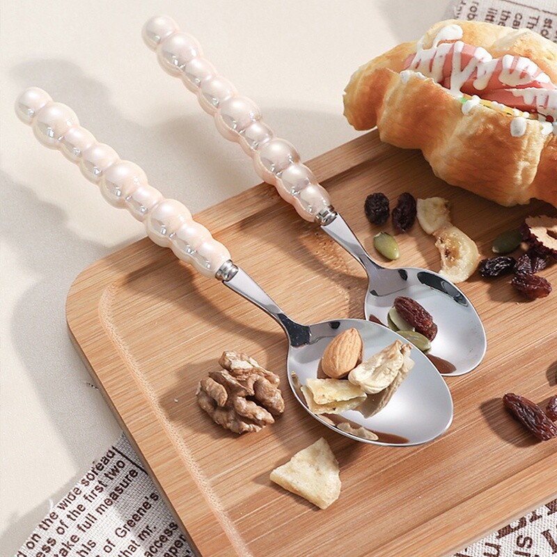 4 db Fashion Pearl fogantyús evőeszköz készlet Kreativitás Rozsdamentes acél kés Villa Western Steak étkészlet Asztali dekor ajándékok