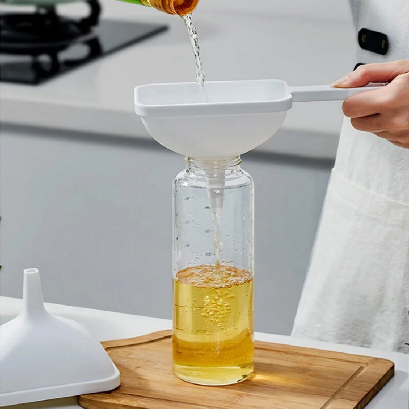 Lehter Vedel täidis jaotur Filterõli Vürtsid Moosisalat Konserveeritud köögilehter ristkülikukujuline jaotur käepidemega köögividinaga