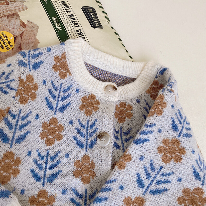 Meiteņu puķaini trikotāžas džemperi 2024. gada rudens Jauni Toddler Jakas Trikotāžas Kokvilnas Apģērbi Mazuļiem Bērniem Ārdrēbes Jaka Džemperu Topi